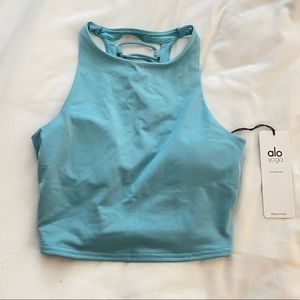 🆕 ALO Yoga sports bra Sz M